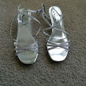 David's bridal touch of nina wedges
